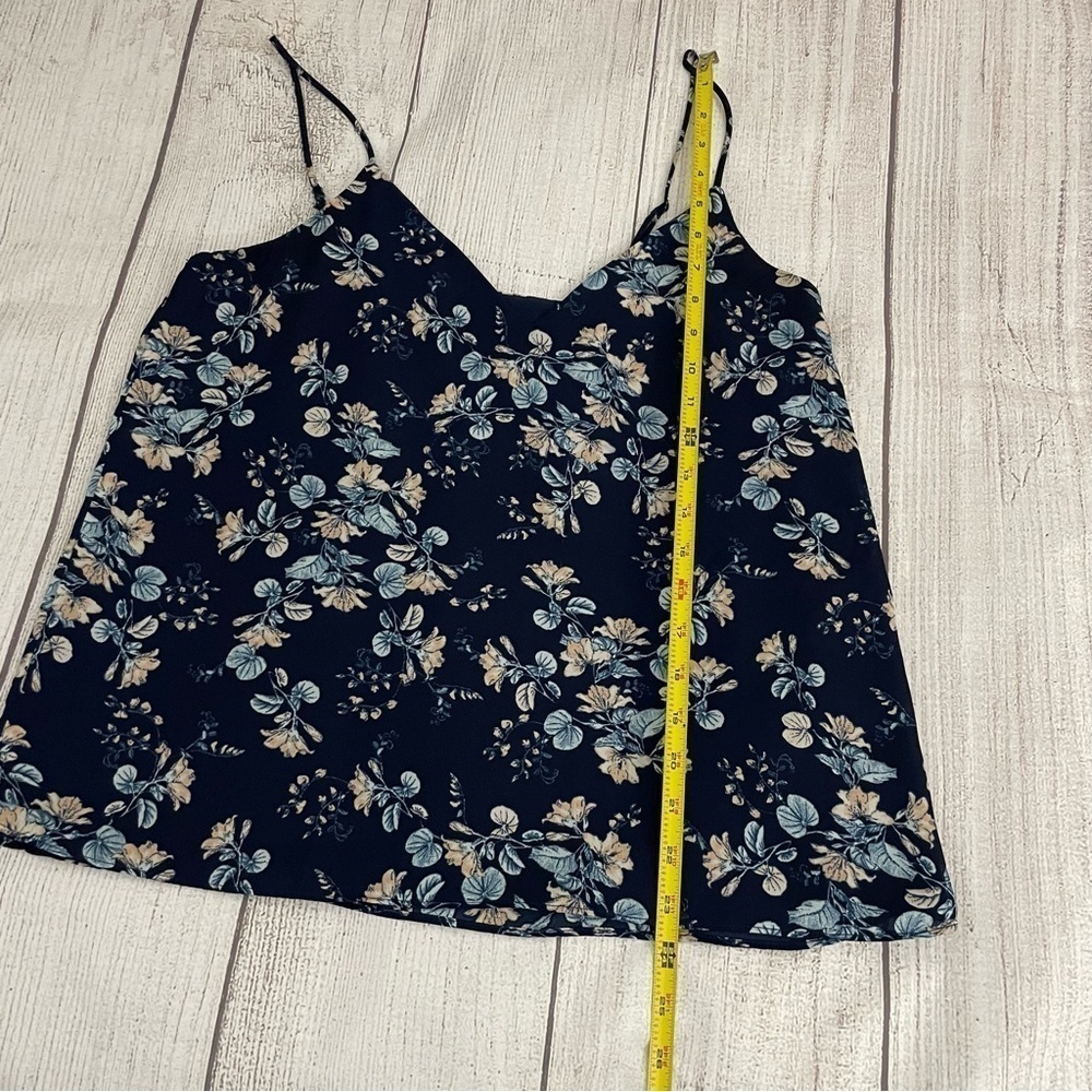 SOCIALITE Women’s V-Neck Chiffon Lined Camisole Navy Floral Size Medium - Picture 5 of 10